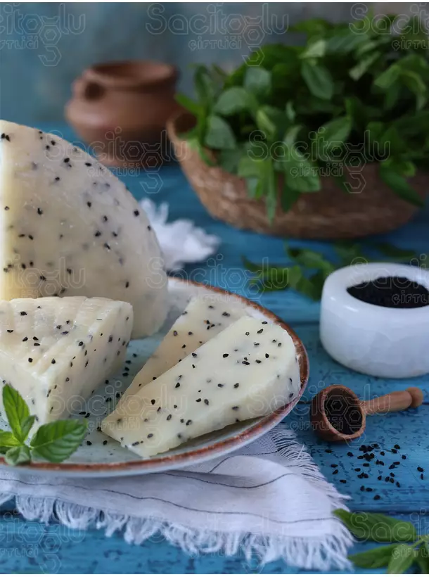 Çörekotlu Sepet Peyniri